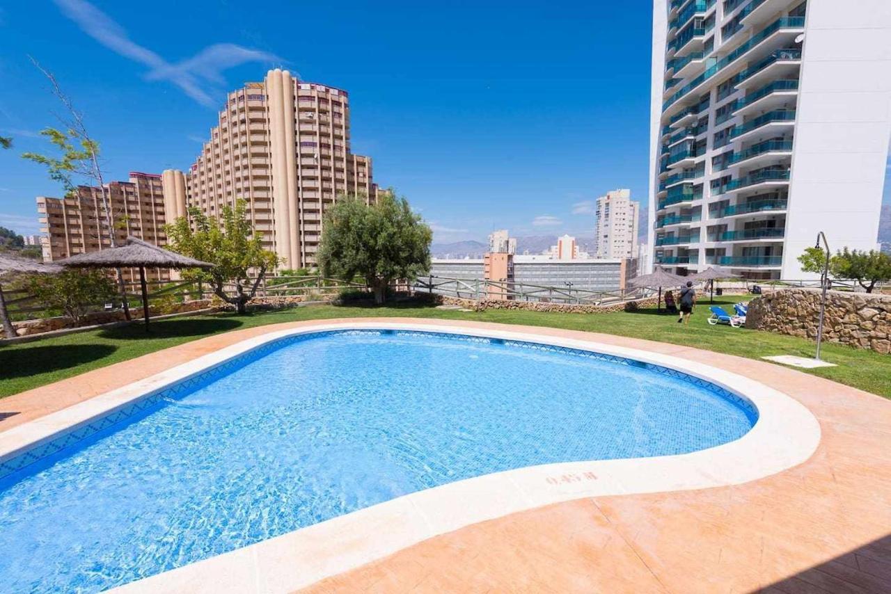 High Rise Apartment On The 39Th Floor With Private Terrace And Sea Views Benidorm Exterior foto