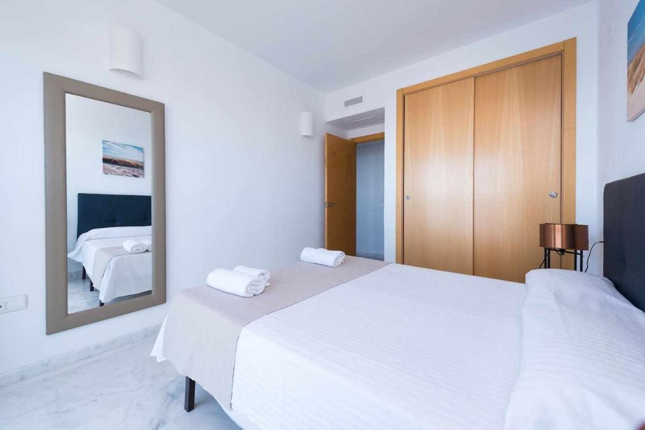 High Rise Apartment On The 39Th Floor With Private Terrace And Sea Views Benidorm Exterior foto