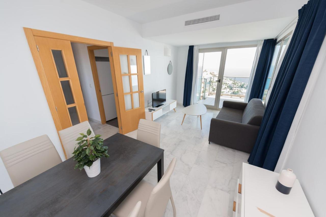 High Rise Apartment On The 39Th Floor With Private Terrace And Sea Views Benidorm Exterior foto