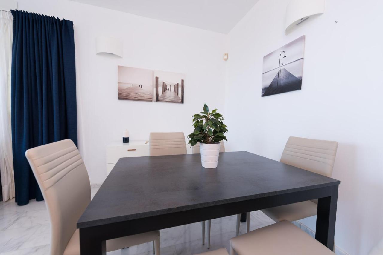 High Rise Apartment On The 39Th Floor With Private Terrace And Sea Views Benidorm Exterior foto
